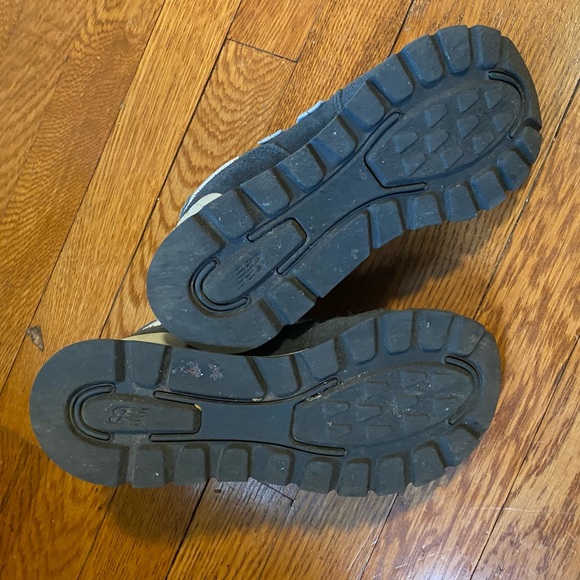 Kids New Balance sneakers, Size 2.5 - Picture 2 of 4